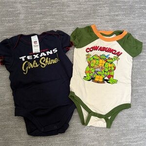 Nickelodeon Green and Orange Bodysuit with Cowabunga Graphic. Texans Girls Shine